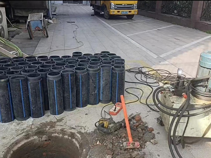 怀安PE置换管厂家 DN315置换管 非开挖管短管置换